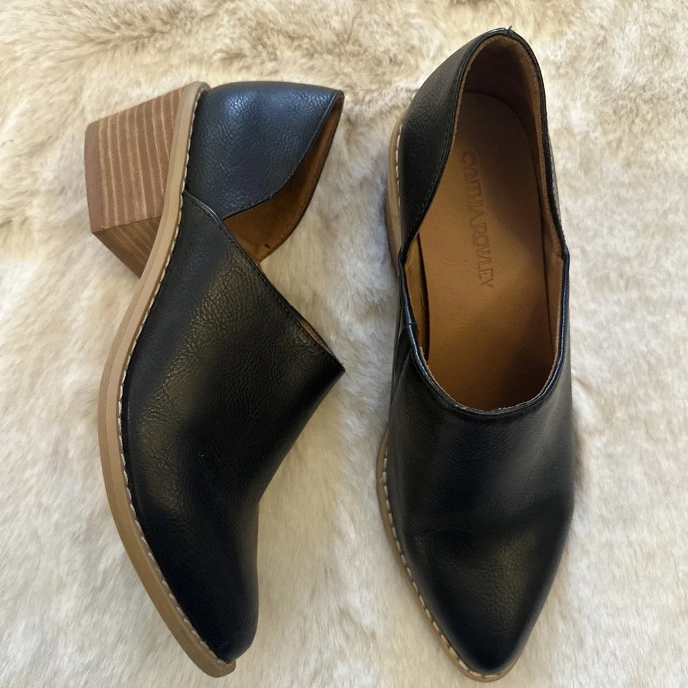 Cynthia Rowley Eddie Shoe Bootie‎ Black Pointed Toe size 8,5